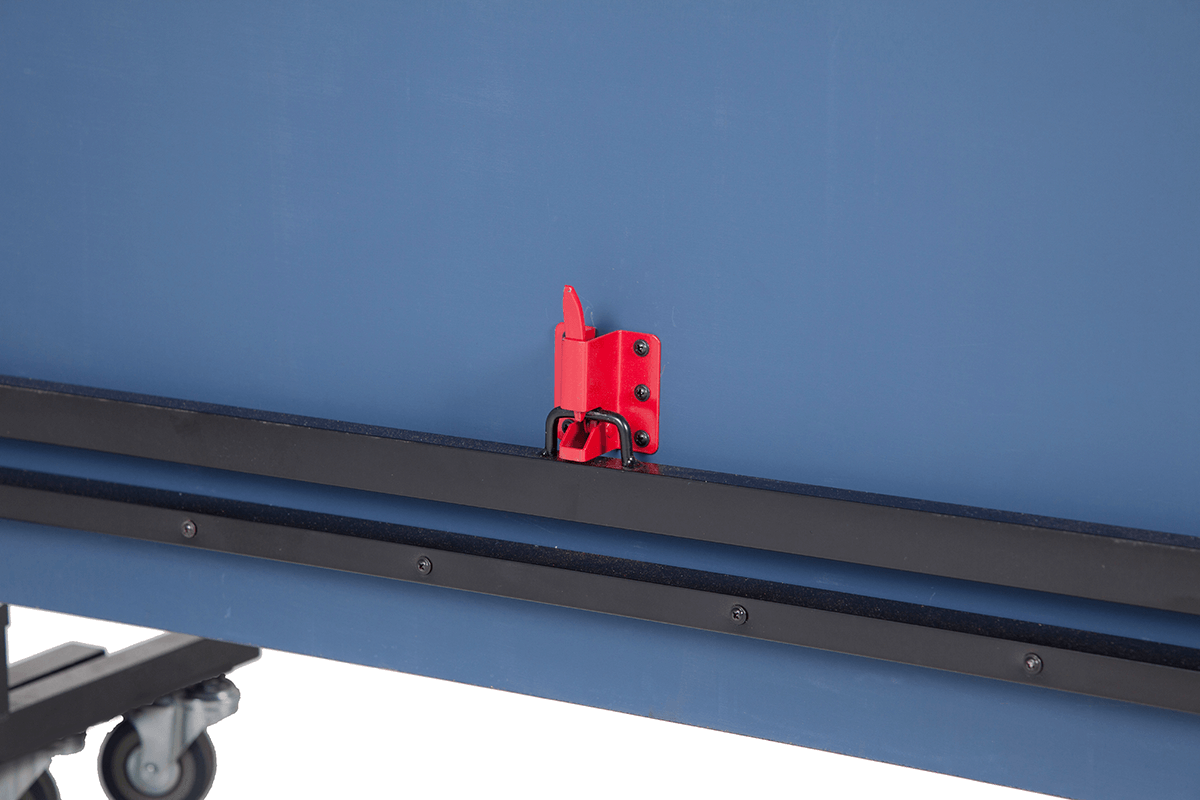 Product image, close up of the underside of the JOOLA Inside 18 Table Tennis Table.