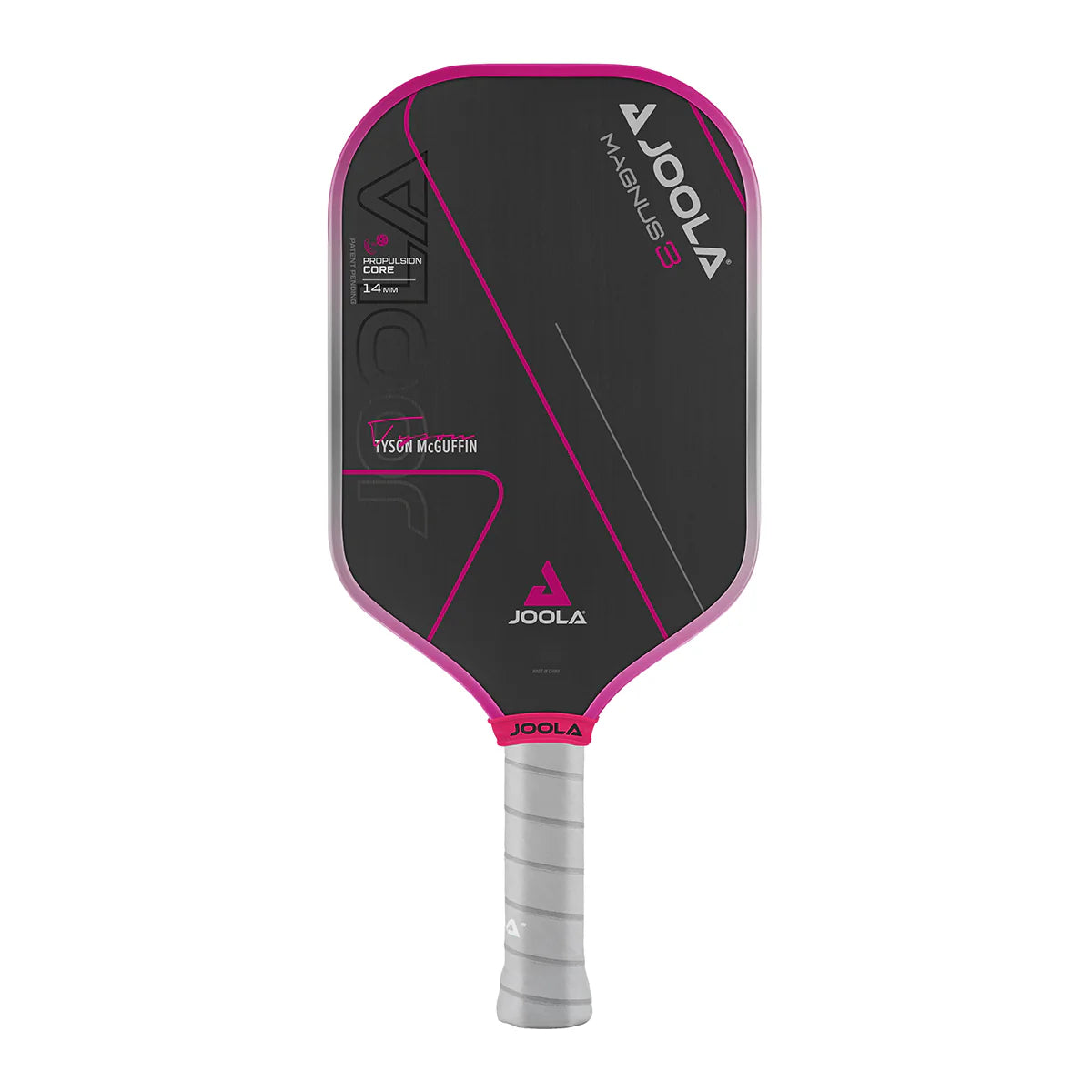 White Background Image, Product Image of the Tyson McGuffin Magnus 3 14mm pickleball paddle.